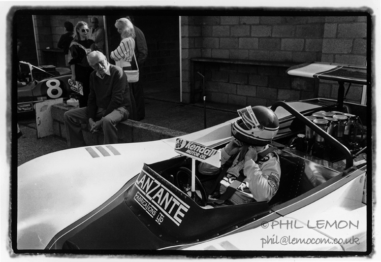 McLaren M8 with Tony and Ray Bellm, Phil Lemon