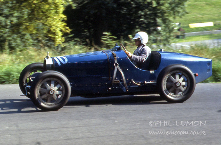 Bugatti T35 at Cadwell Park, Phil Lemon